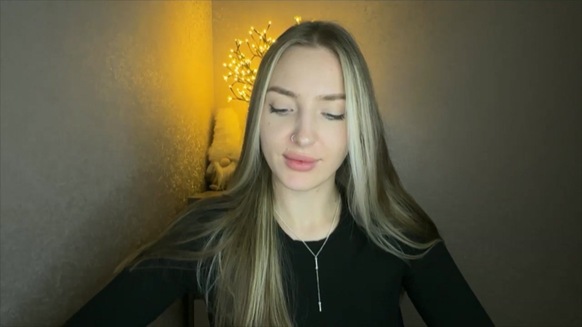 Gallery image thumbnail from My_Diana's myfreecams stream on, 10/29/2024, 20:52 image 8 of 20