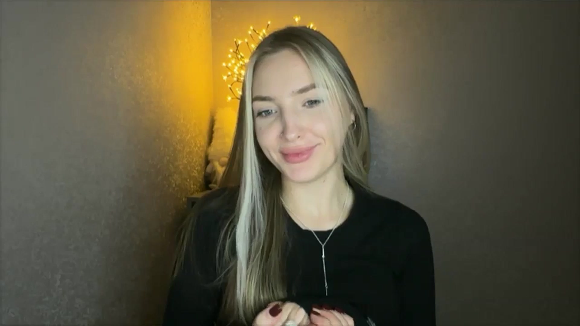 Gallery image thumbnail from My_Diana's myfreecams stream on, 10/29/2024, 20:52 image 15 of 20