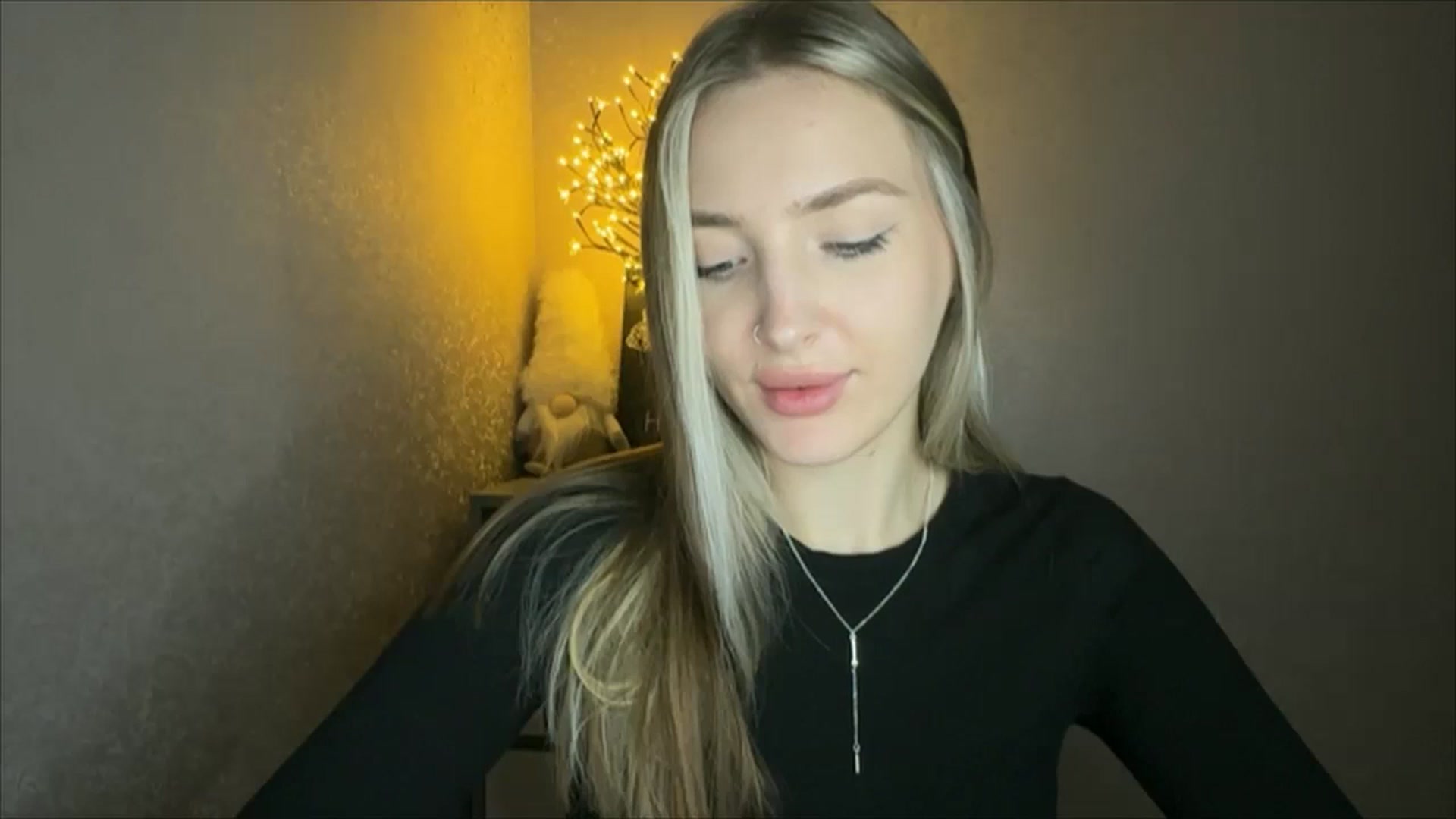 Gallery image thumbnail from My_Diana's myfreecams stream on, 10/29/2024, 22:11 image 2 of 20