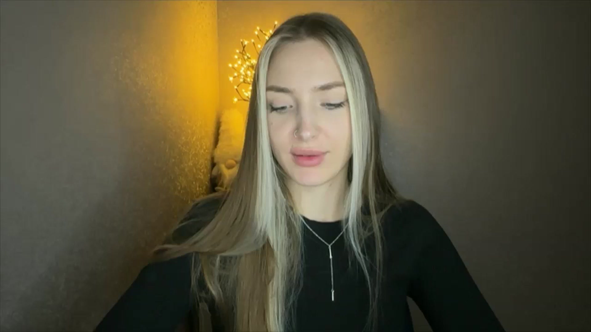 Gallery image thumbnail from My_Diana's myfreecams stream on, 10/29/2024, 22:11 image 18 of 20