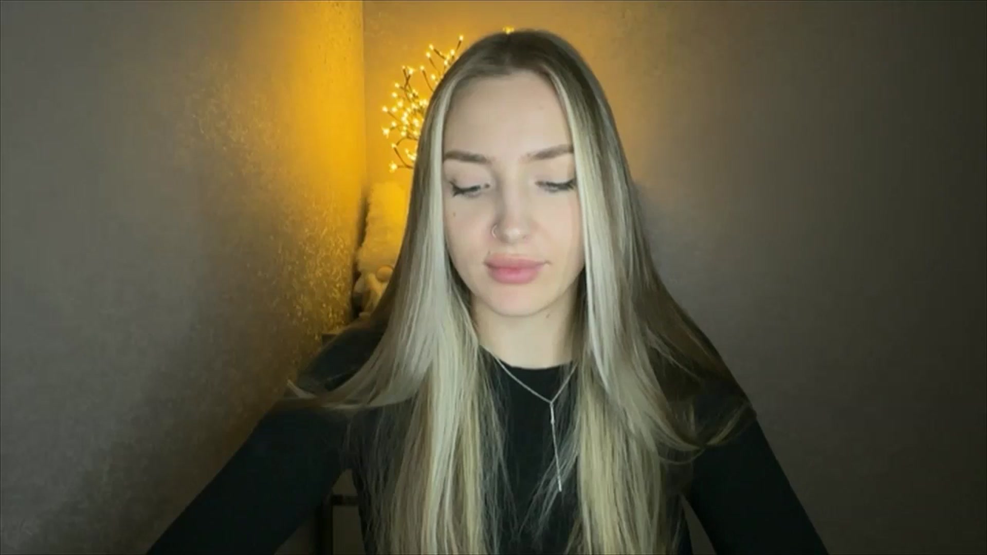 Gallery image thumbnail from My_Diana's myfreecams stream on, 10/29/2024, 23:02 image 12 of 20