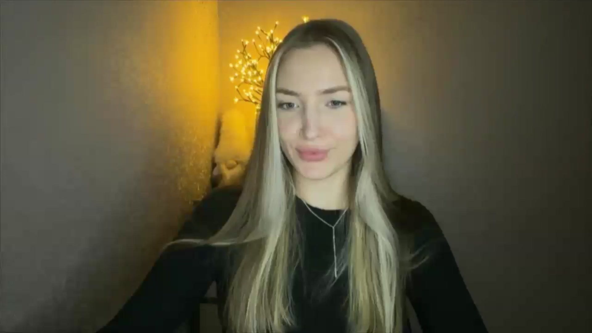 Gallery image thumbnail from My_Diana's myfreecams stream on, 10/29/2024, 23:02 image 16 of 20
