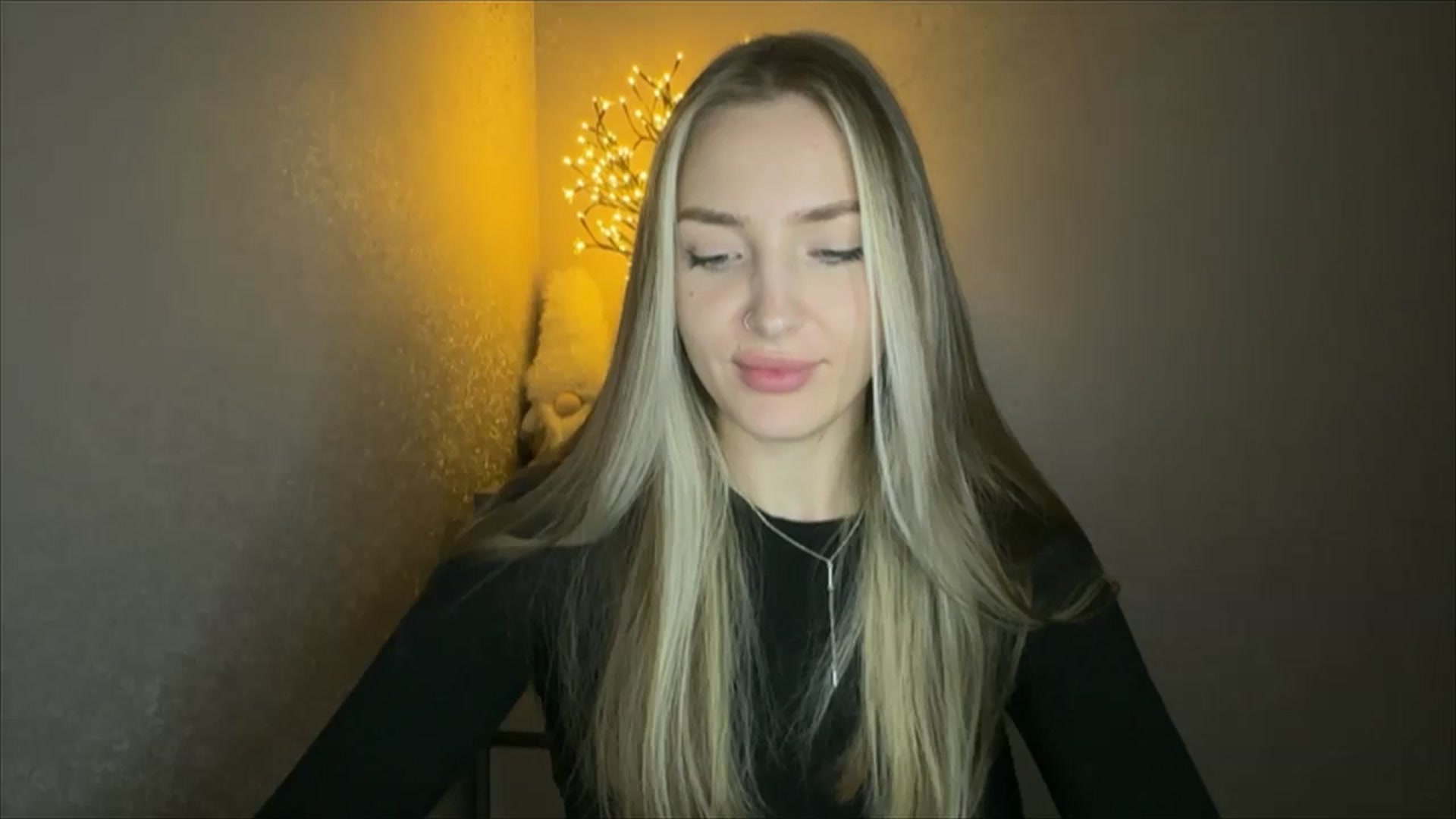 Gallery image thumbnail from My_Diana's myfreecams stream on, 10/29/2024, 23:02 image 11 of 20