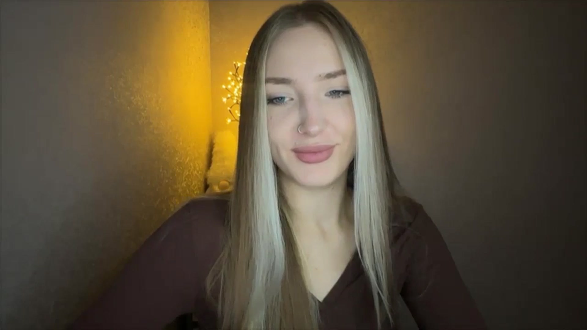 Gallery image thumbnail from My_Diana's myfreecams stream on, 10/30/2024, 14:20 image 11 of 20