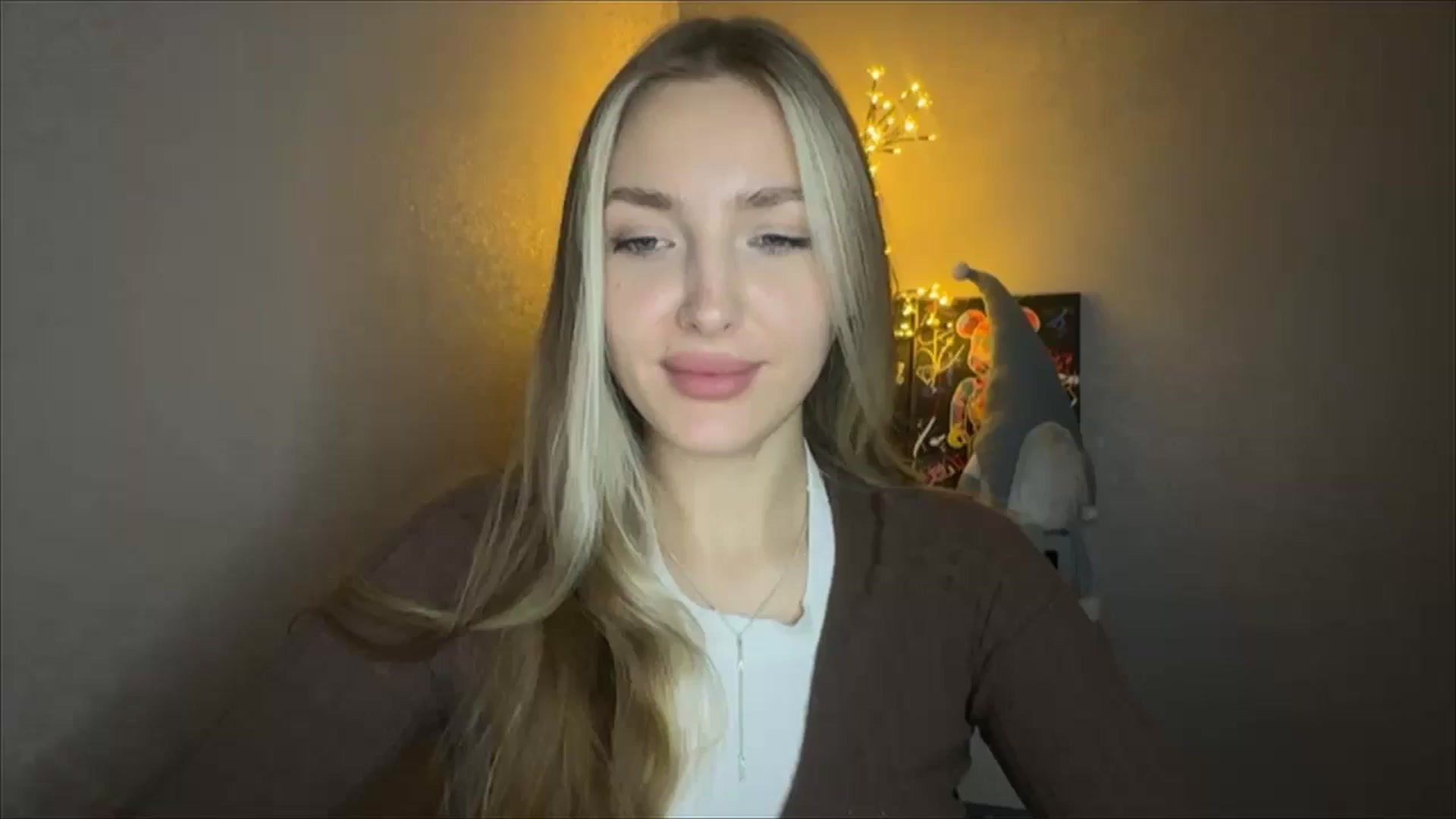 Gallery image thumbnail from My_Diana's myfreecams stream on, 11/03/2024, 20:57 image 17 of 20