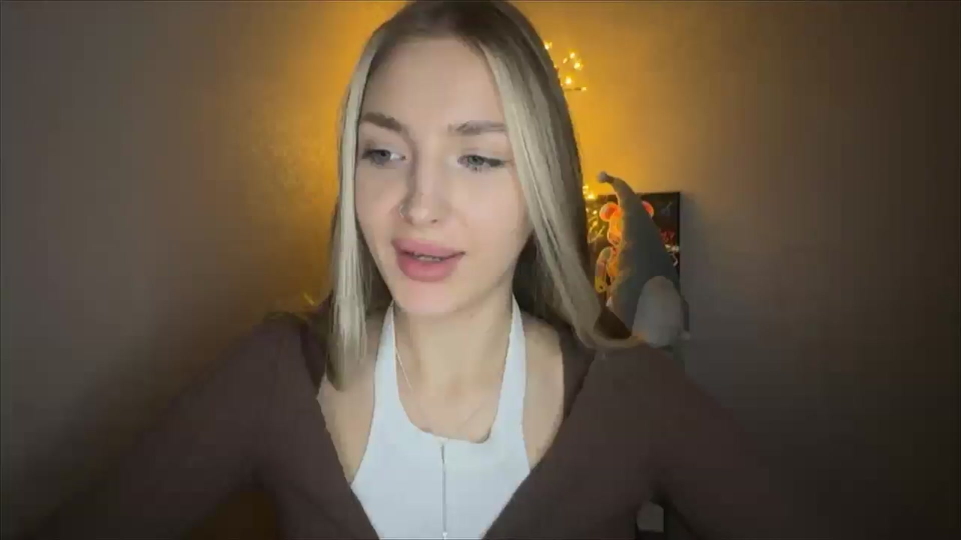 Gallery image thumbnail from My_Diana's myfreecams stream on, 11/03/2024, 21:26 image 17 of 20