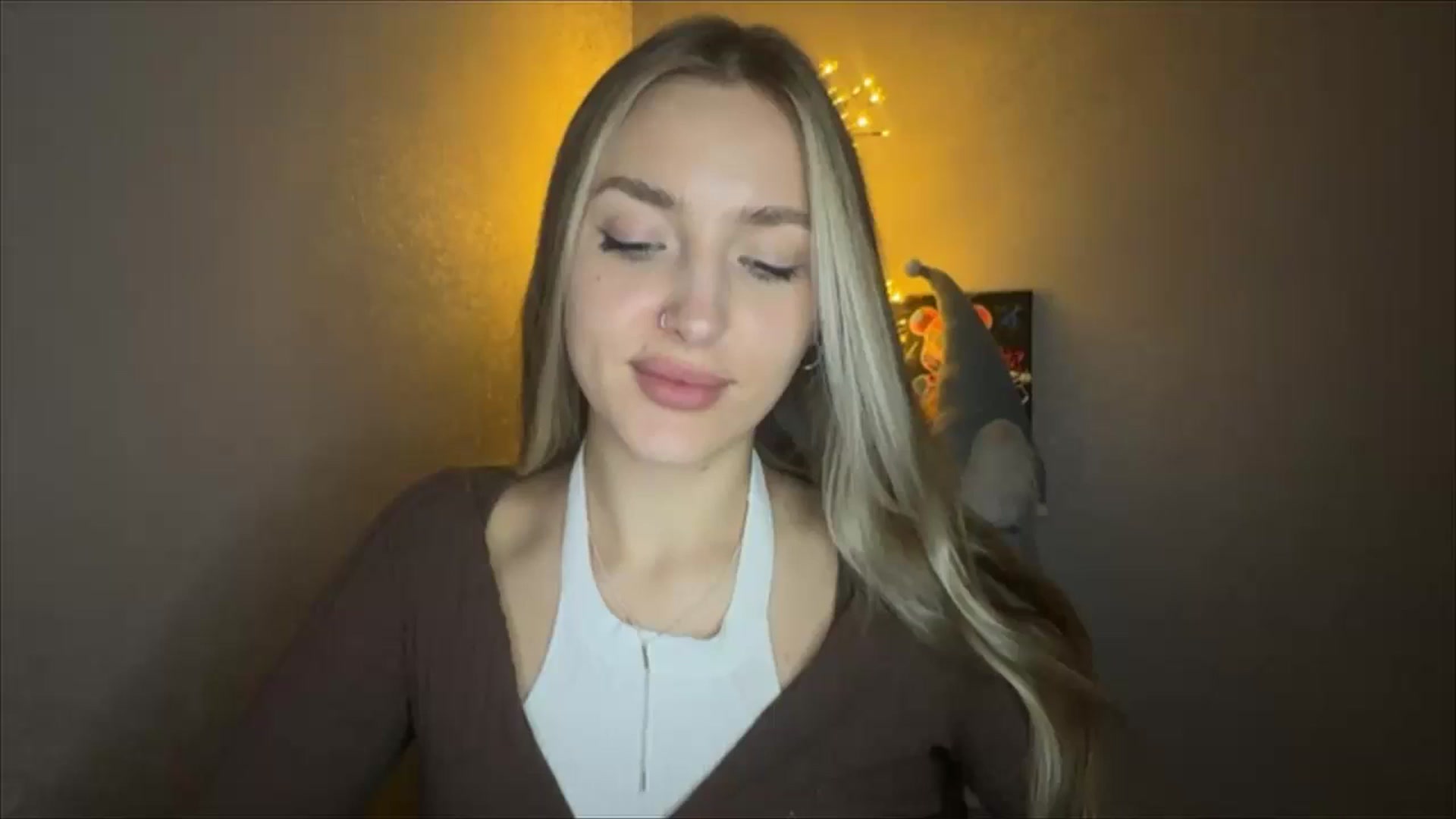 Gallery image thumbnail from My_Diana's myfreecams stream on, 11/03/2024, 21:26 image 16 of 20