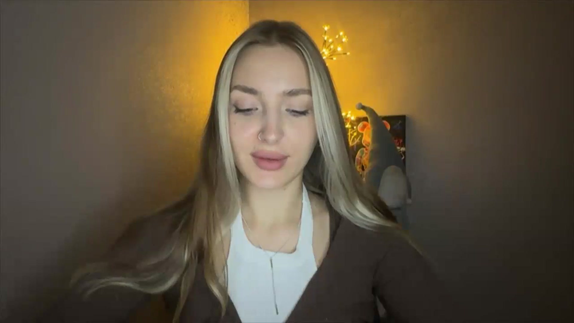 Gallery image thumbnail from My_Diana's myfreecams stream on, 11/03/2024, 21:26 image 12 of 20