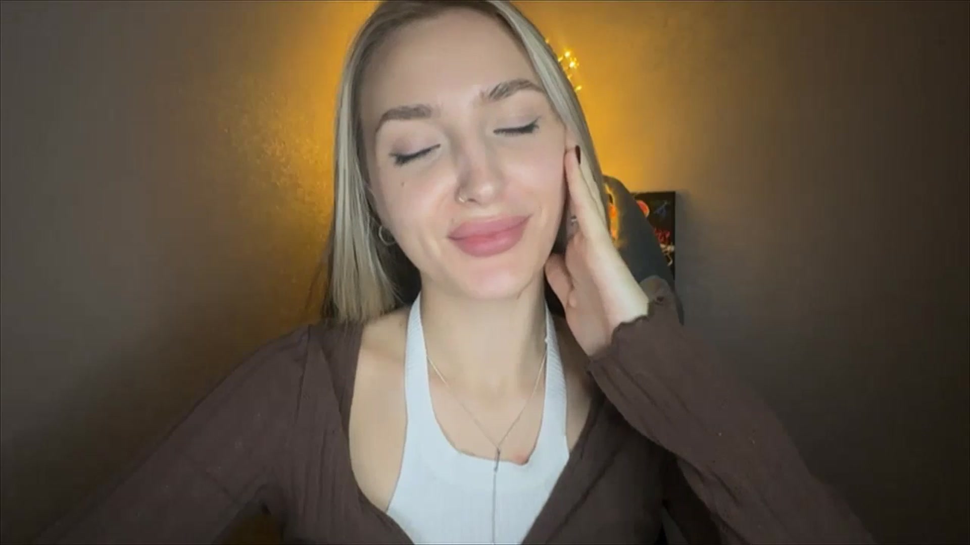 Gallery image thumbnail from My_Diana's myfreecams stream on, 11/03/2024, 22:34 image 14 of 20