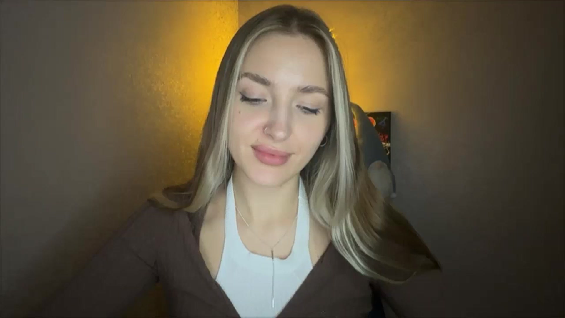 Gallery image thumbnail from My_Diana's myfreecams stream on, 11/03/2024, 23:03 image 8 of 20