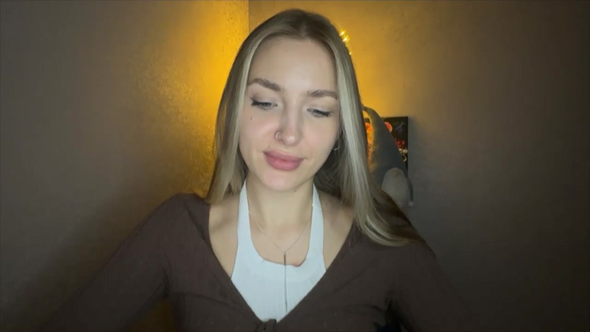 Gallery image thumbnail from My_Diana's myfreecams stream on, 11/03/2024, 23:03 image 18 of 20