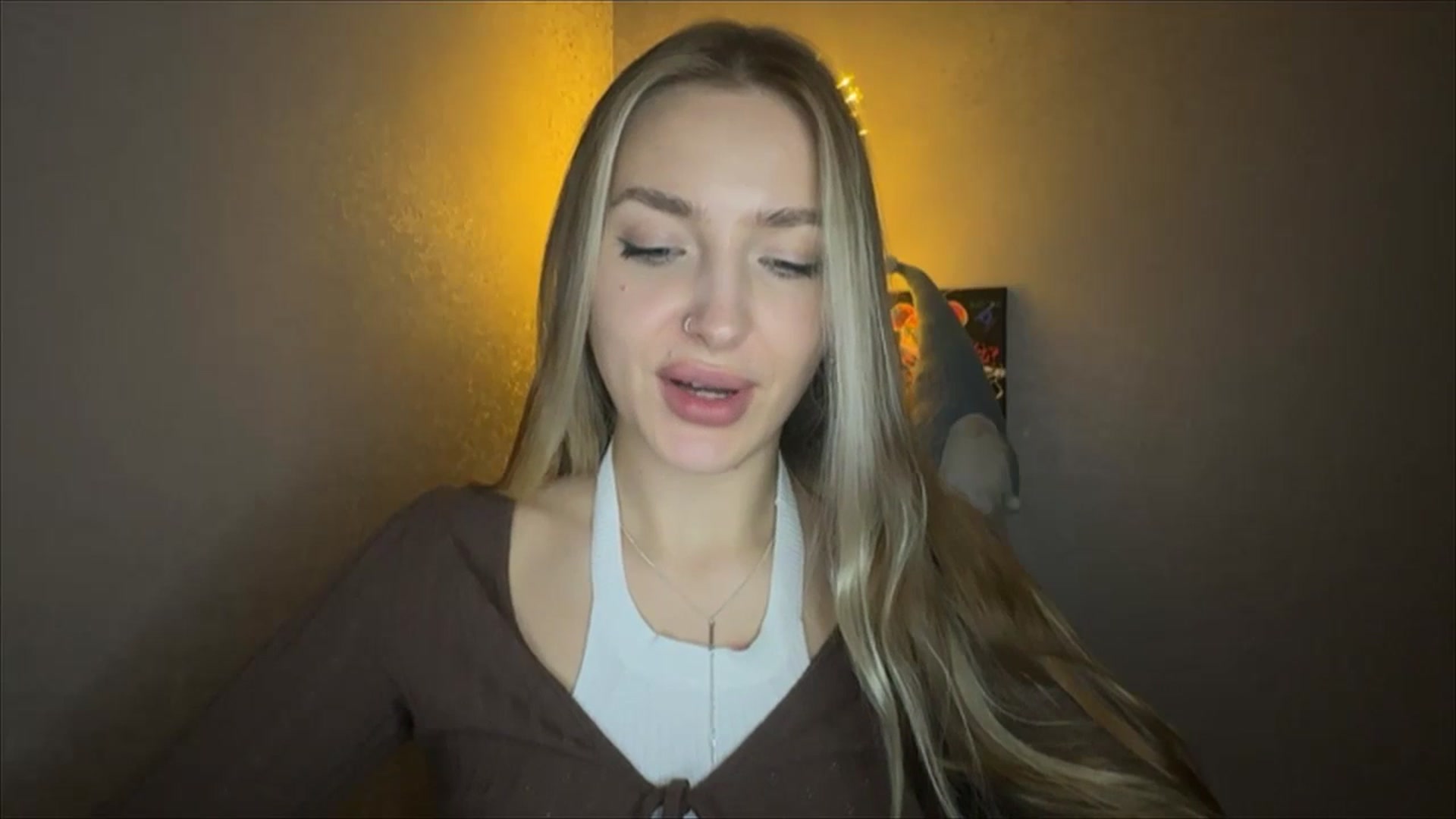 Gallery image thumbnail from My_Diana's myfreecams stream on, 11/03/2024, 23:03 image 16 of 20