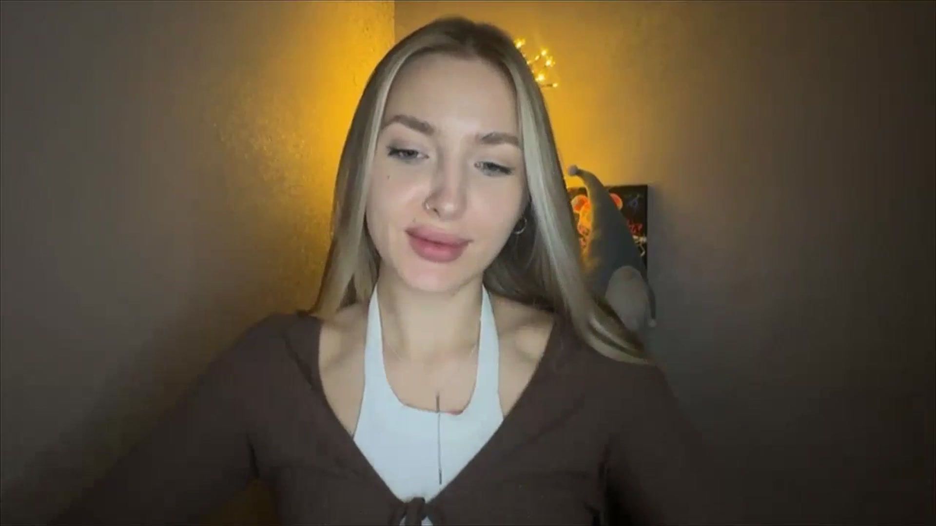 Gallery image thumbnail from My_Diana's myfreecams stream on, 11/03/2024, 23:03 image 17 of 20