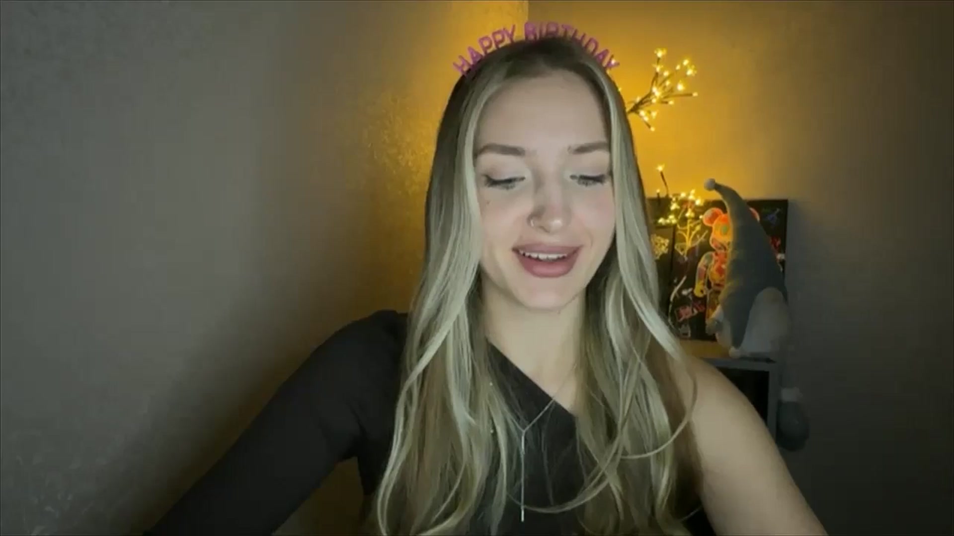 Gallery image thumbnail from My_Diana's myfreecams stream on, 11/05/2024, 20:39 image 17 of 20