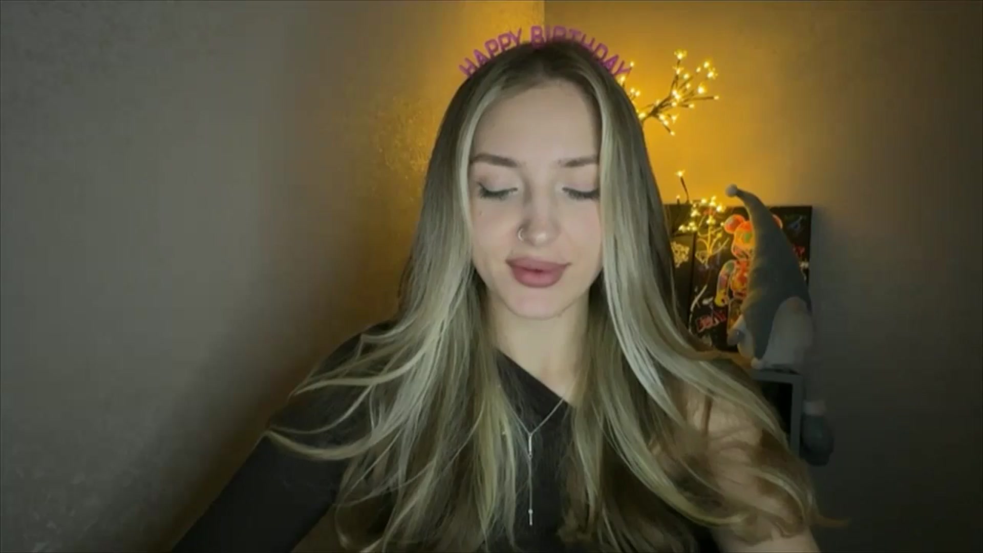 Gallery image thumbnail from My_Diana's myfreecams stream on, 11/05/2024, 20:39 image 12 of 20