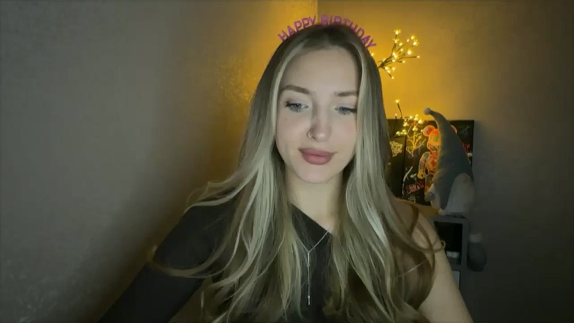 Gallery image thumbnail from My_Diana's myfreecams stream on, 11/05/2024, 20:39 image 14 of 20