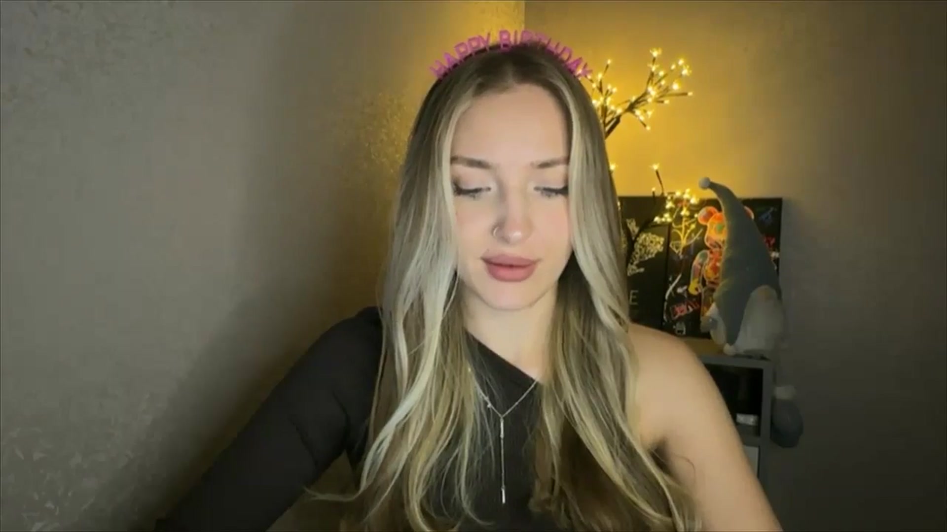 Gallery image thumbnail from My_Diana's myfreecams stream on, 11/05/2024, 20:39 image 5 of 20