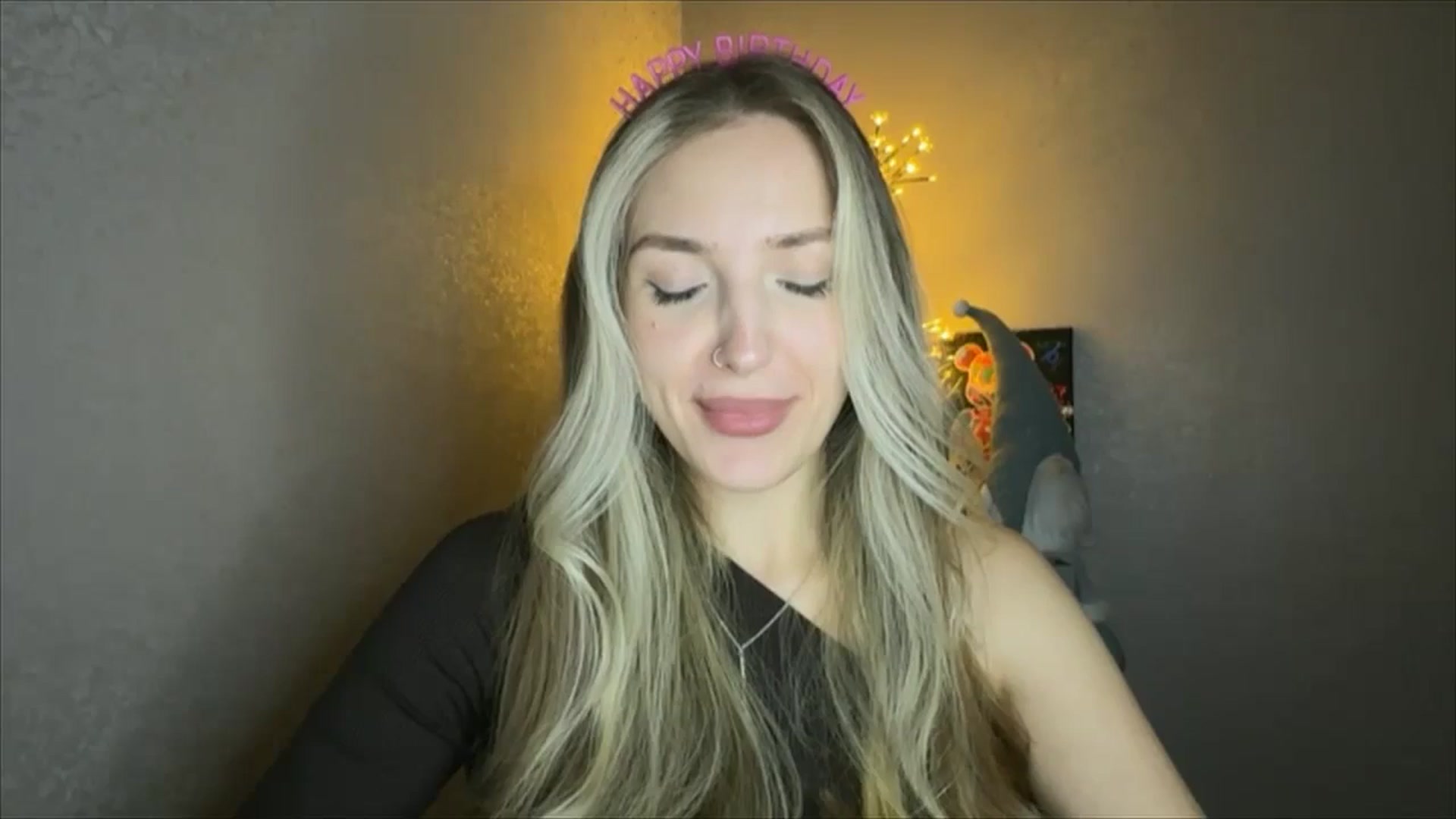 Gallery image thumbnail from My_Diana's myfreecams stream on, 11/05/2024, 23:50 image 1 of 20