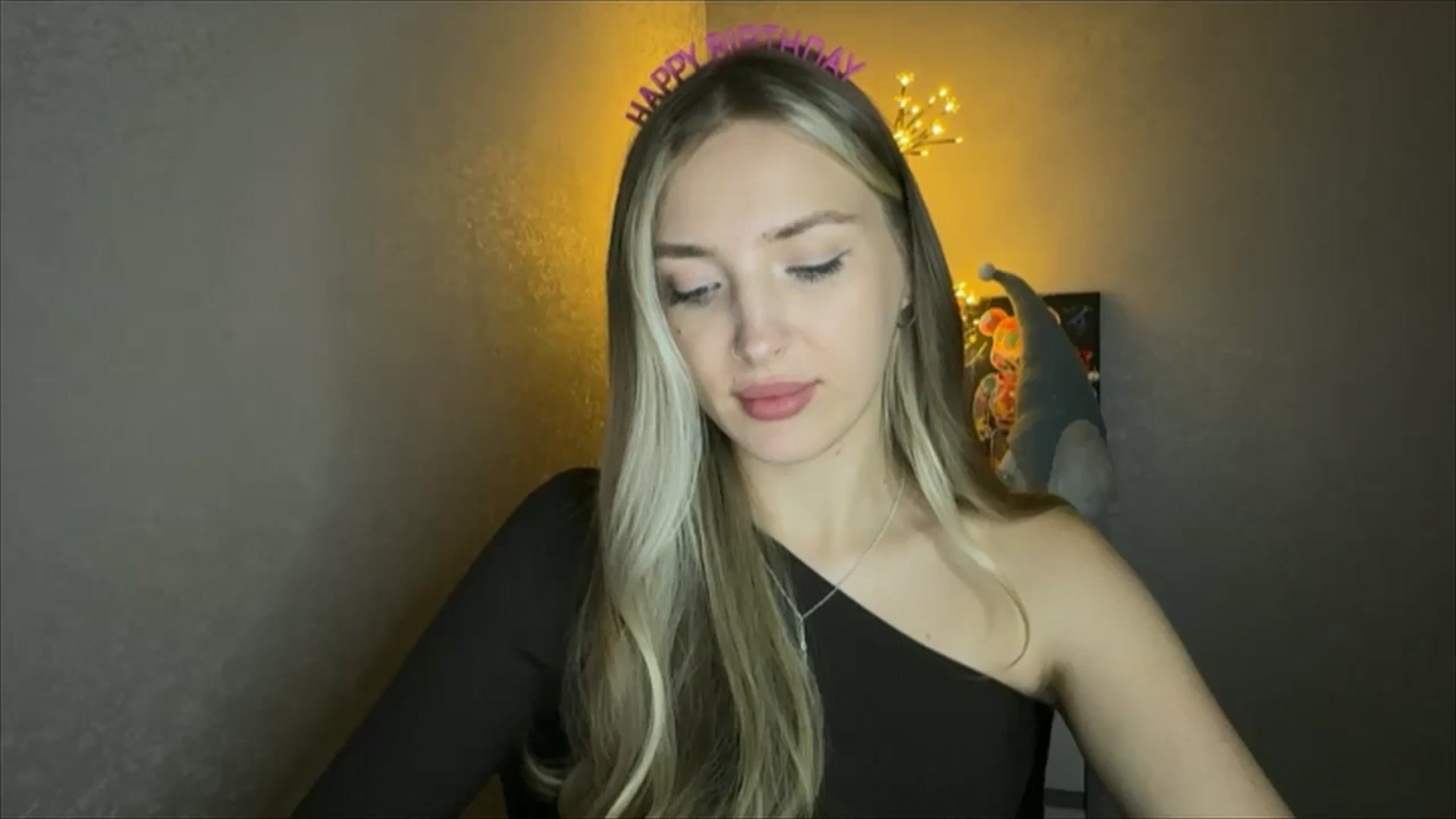 Gallery image thumbnail from My_Diana's myfreecams stream on, 11/05/2024, 23:50 image 20 of 20