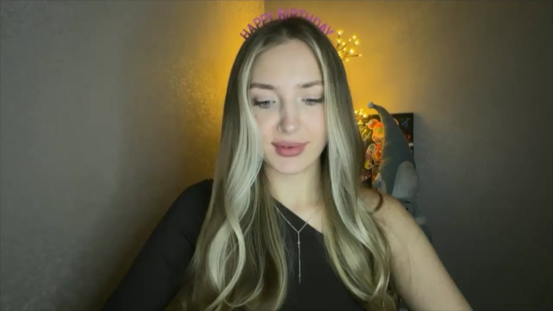 Gallery image thumbnail from My_Diana's myfreecams stream on, 11/05/2024, 23:50 image 14 of 20