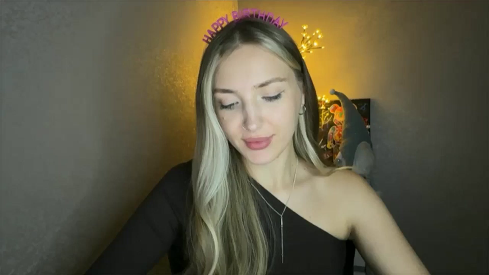Gallery image thumbnail from My_Diana's myfreecams stream on, 11/05/2024, 23:50 image 19 of 20