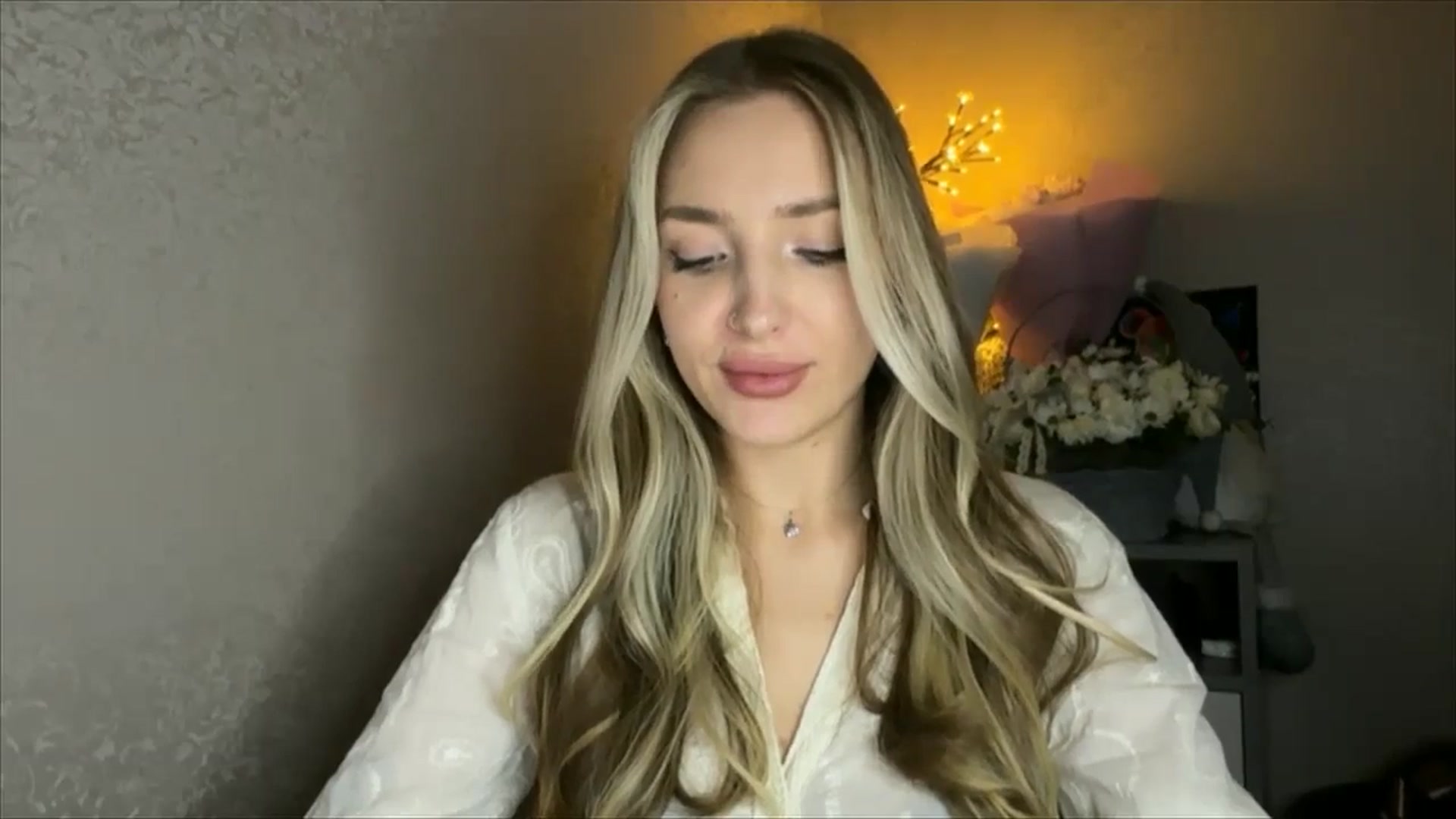 Gallery image thumbnail from My_Diana's myfreecams stream on, 11/06/2024, 23:23 image 7 of 20