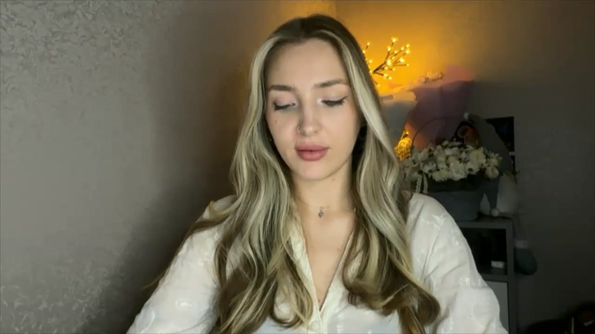 Gallery image thumbnail from My_Diana's myfreecams stream on, 11/06/2024, 23:23 image 8 of 20
