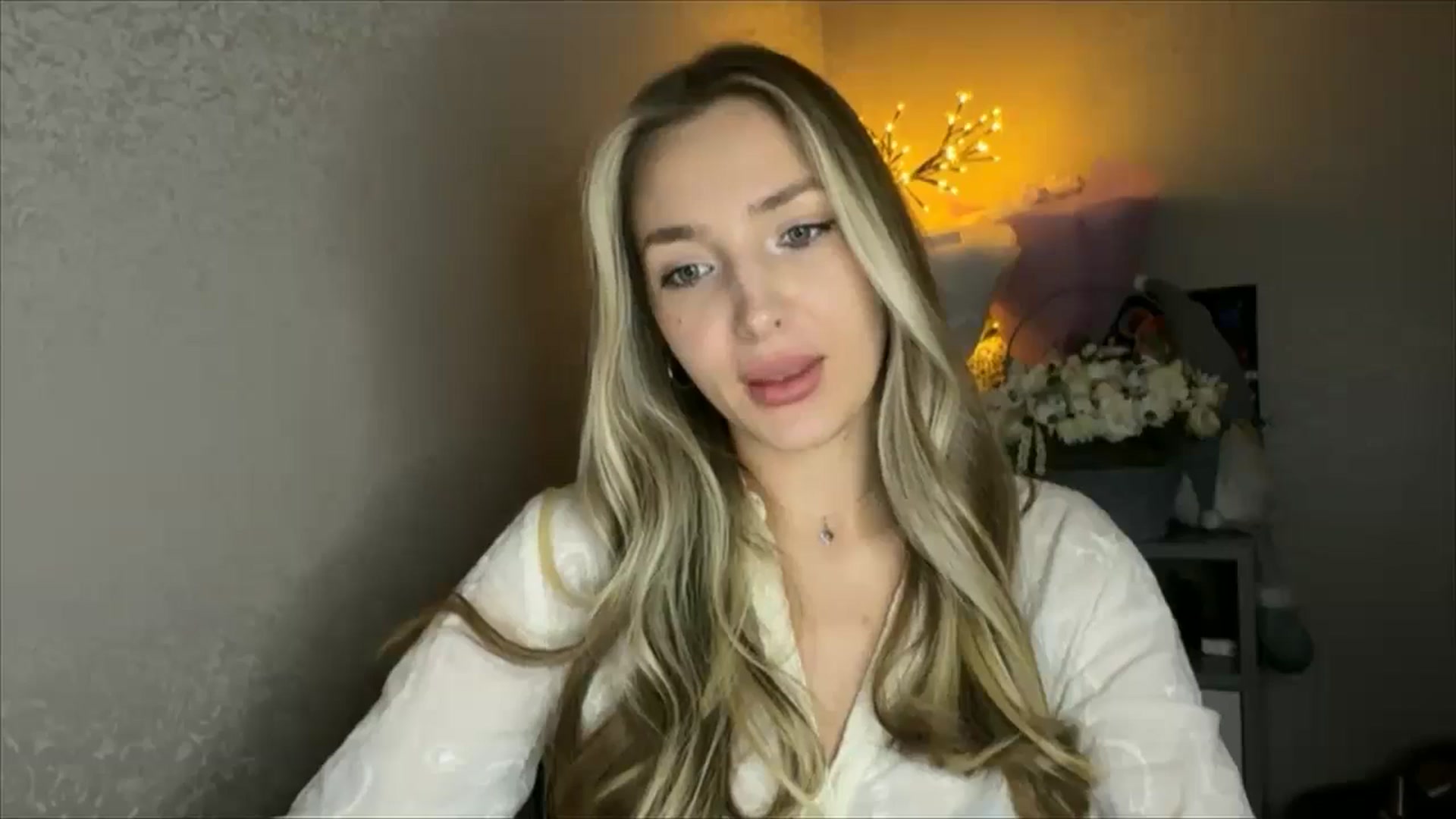 Gallery image thumbnail from My_Diana's myfreecams stream on, 11/06/2024, 23:23 image 9 of 20
