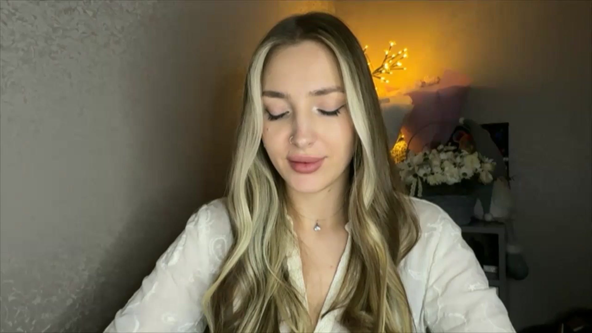 Gallery image thumbnail from My_Diana's myfreecams stream on, 11/06/2024, 23:23 image 16 of 20