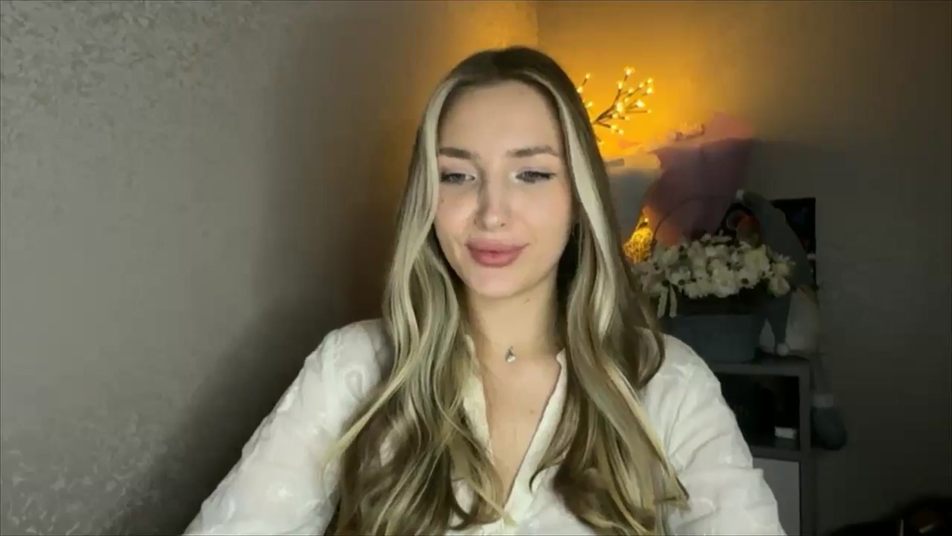 Gallery image thumbnail from My_Diana's myfreecams stream on, 11/06/2024, 23:23 image 14 of 20