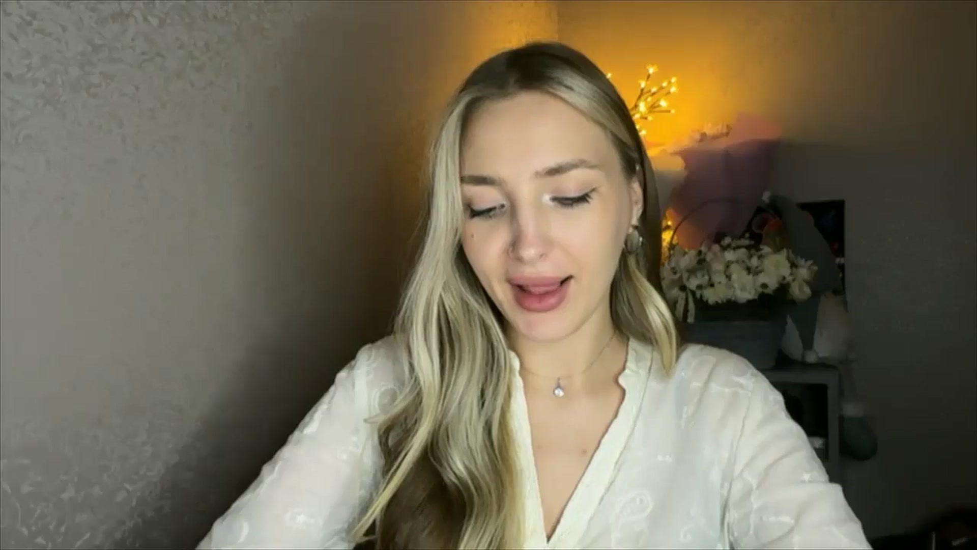 Gallery image thumbnail from My_Diana's myfreecams stream on, 11/06/2024, 23:48 image 14 of 20