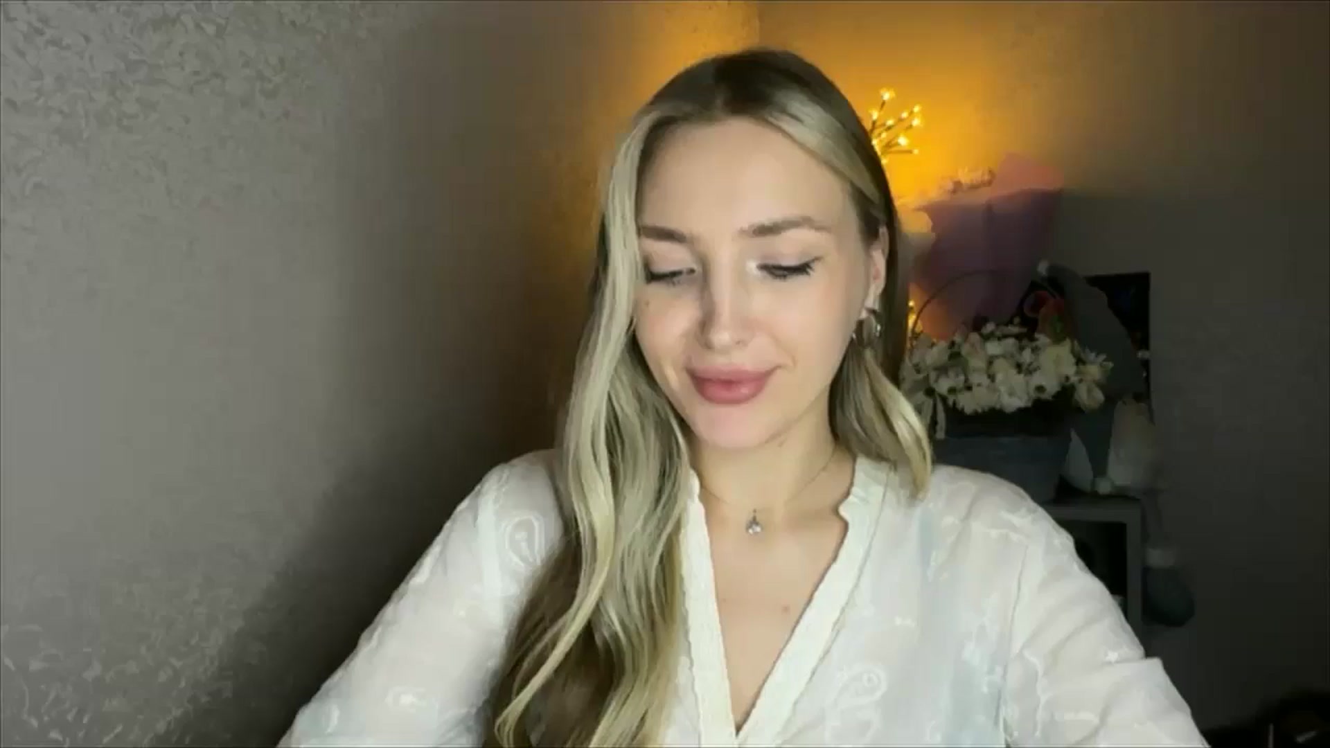 Gallery image thumbnail from My_Diana's myfreecams stream on, 11/06/2024, 23:48 image 12 of 20