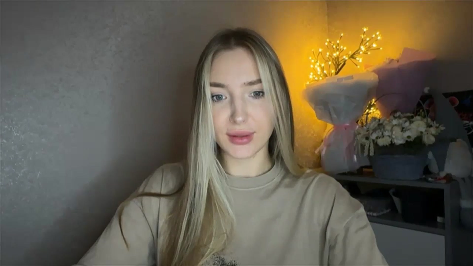 Gallery image thumbnail from My_Diana's myfreecams stream on, 11/07/2024, 15:04 image 14 of 20