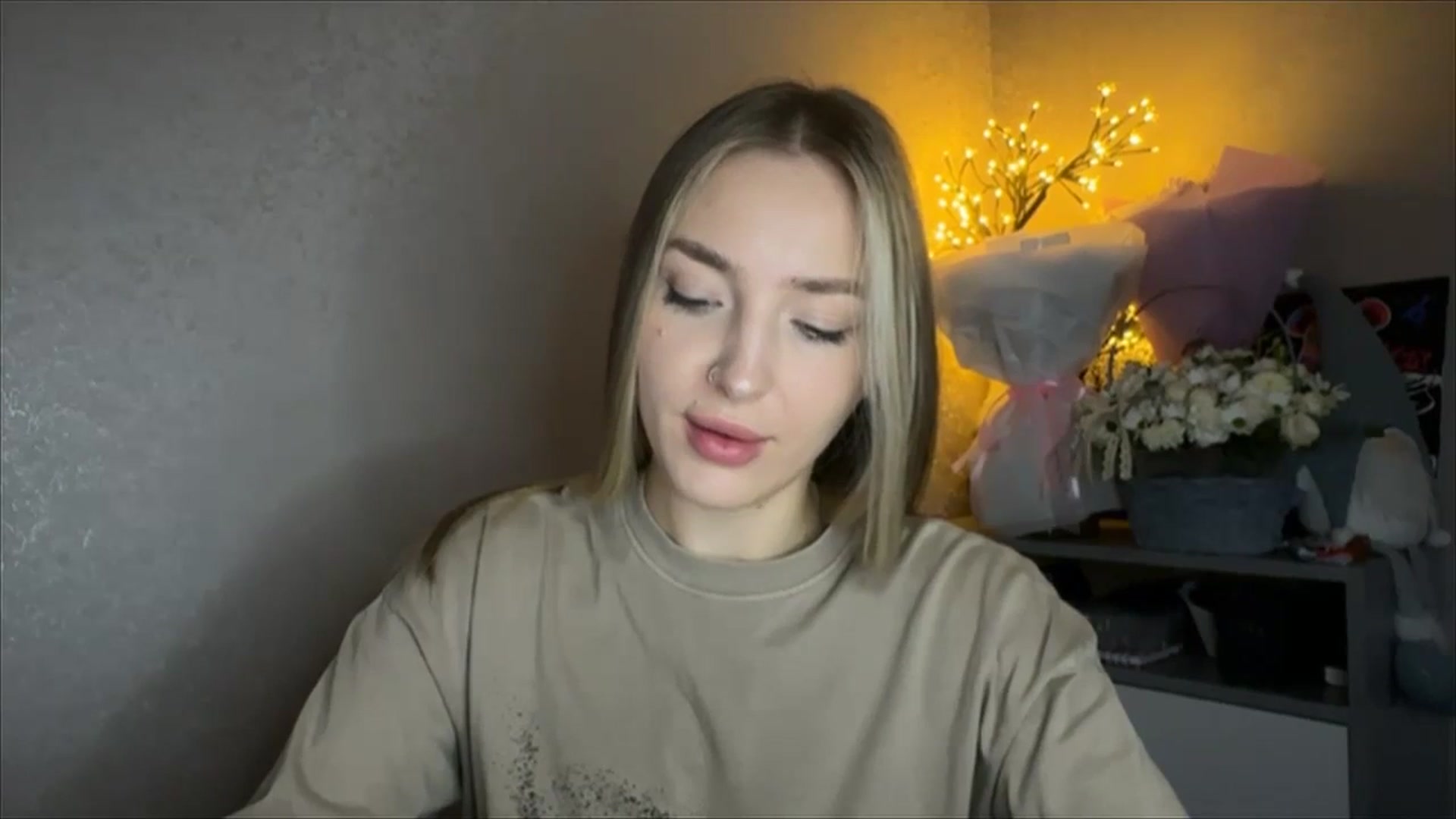 Gallery image thumbnail from My_Diana's myfreecams stream on, 11/07/2024, 15:04 image 12 of 20