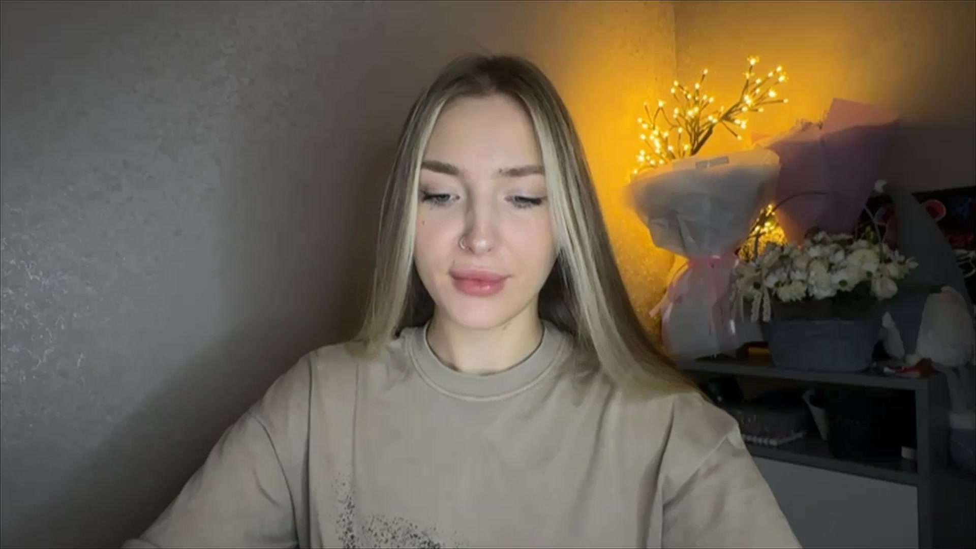 Gallery image thumbnail from My_Diana's myfreecams stream on, 11/07/2024, 15:04 image 15 of 20
