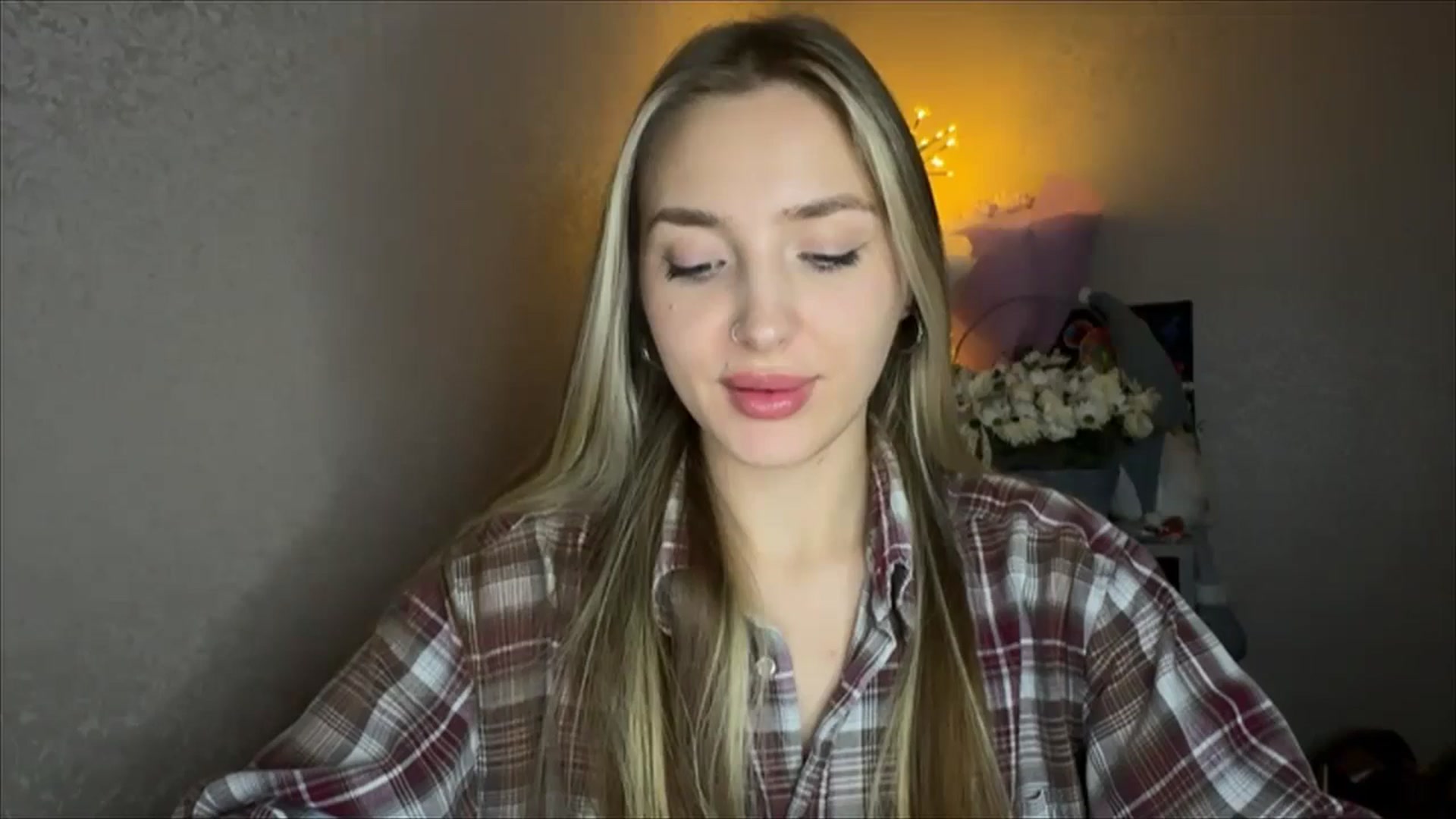 Gallery image thumbnail from My_Diana's myfreecams stream on, 11/07/2024, 22:27 image 12 of 20