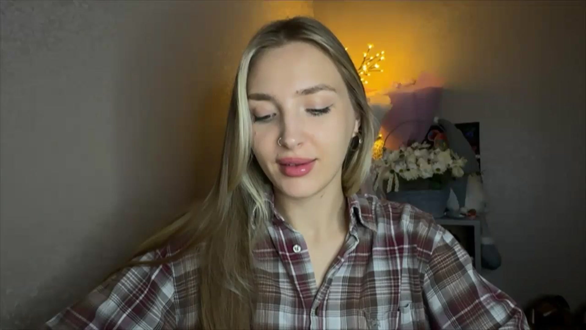 Gallery image thumbnail from My_Diana's myfreecams stream on, 11/07/2024, 22:27 image 2 of 20