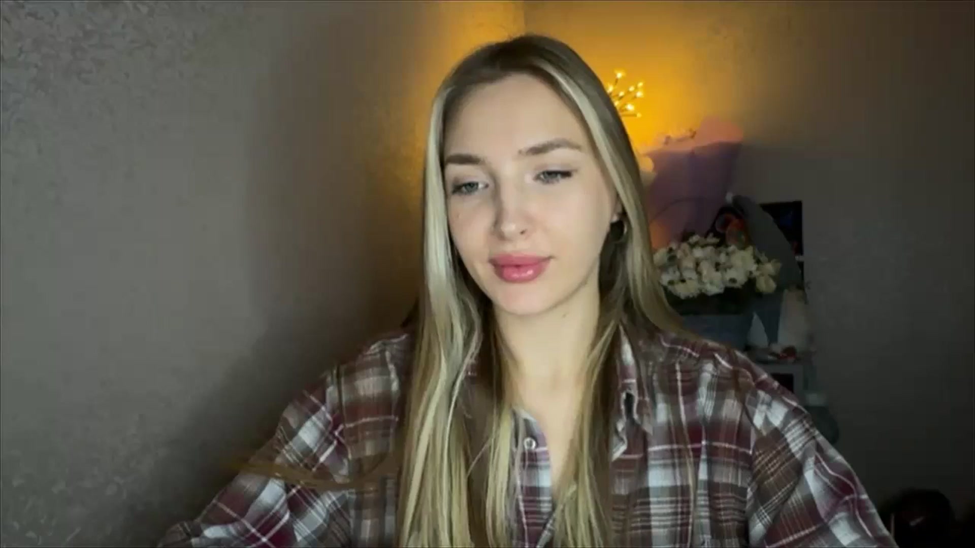 Gallery image thumbnail from My_Diana's myfreecams stream on, 11/07/2024, 22:27 image 10 of 20