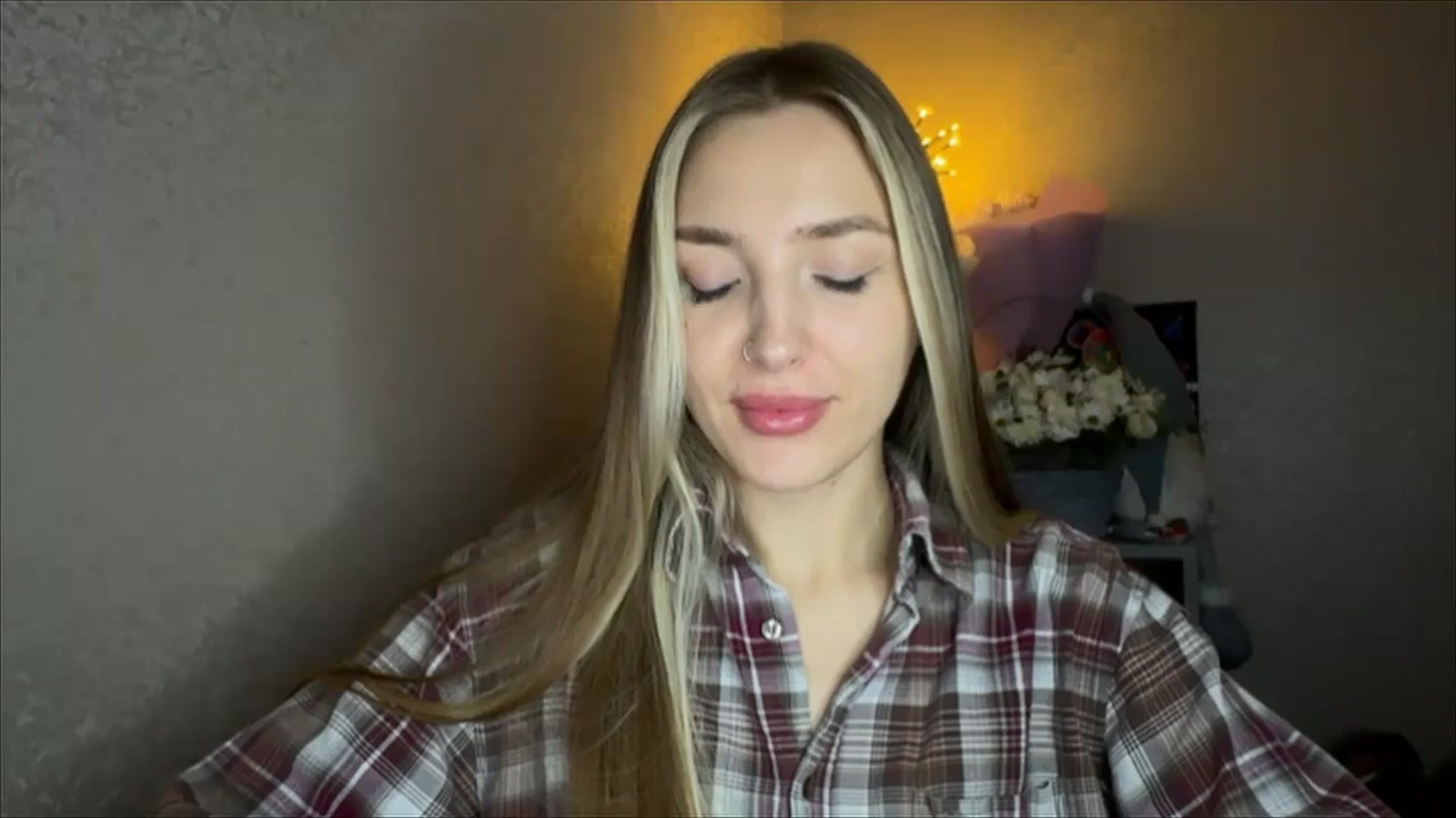 Gallery image thumbnail from My_Diana's myfreecams stream on, 11/07/2024, 22:27 image 5 of 20
