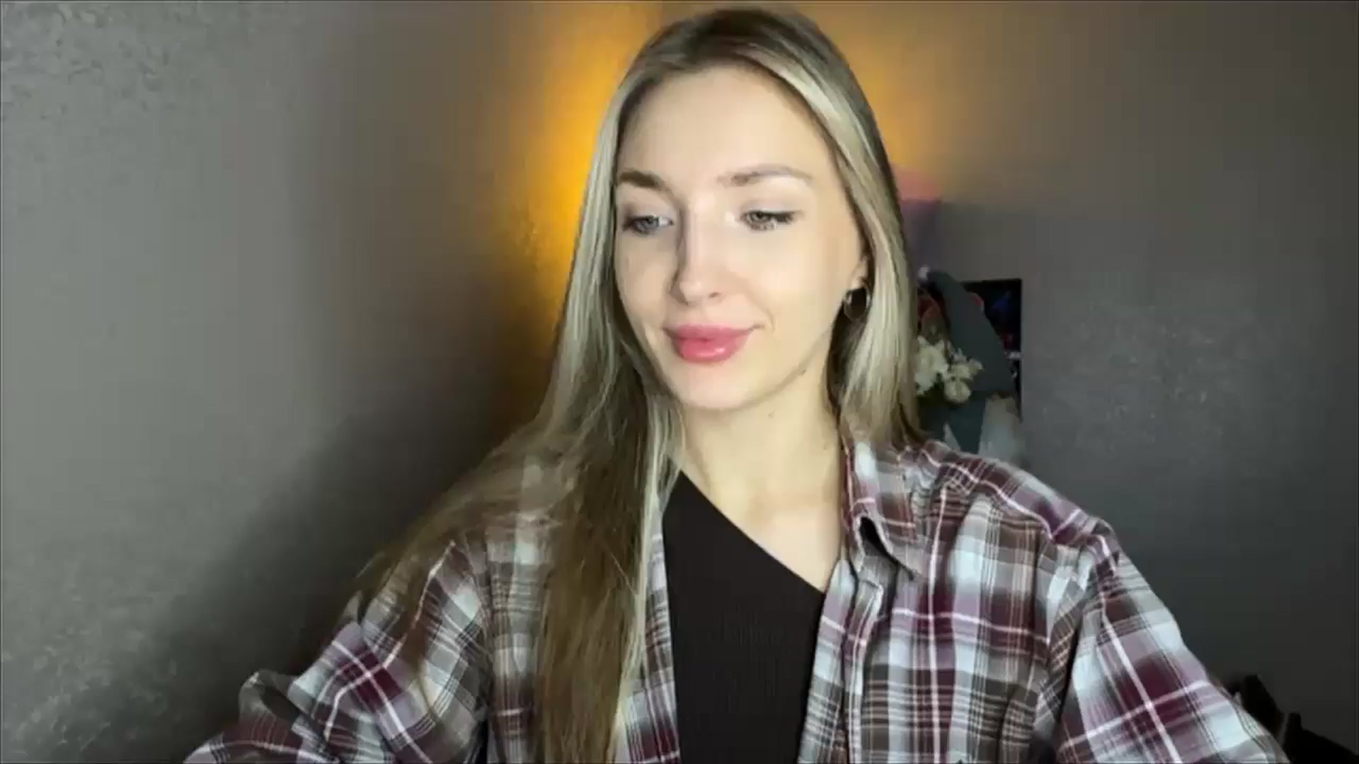 Gallery image thumbnail from My_Diana's myfreecams stream on, 11/08/2024, 14:26 image 1 of 20
