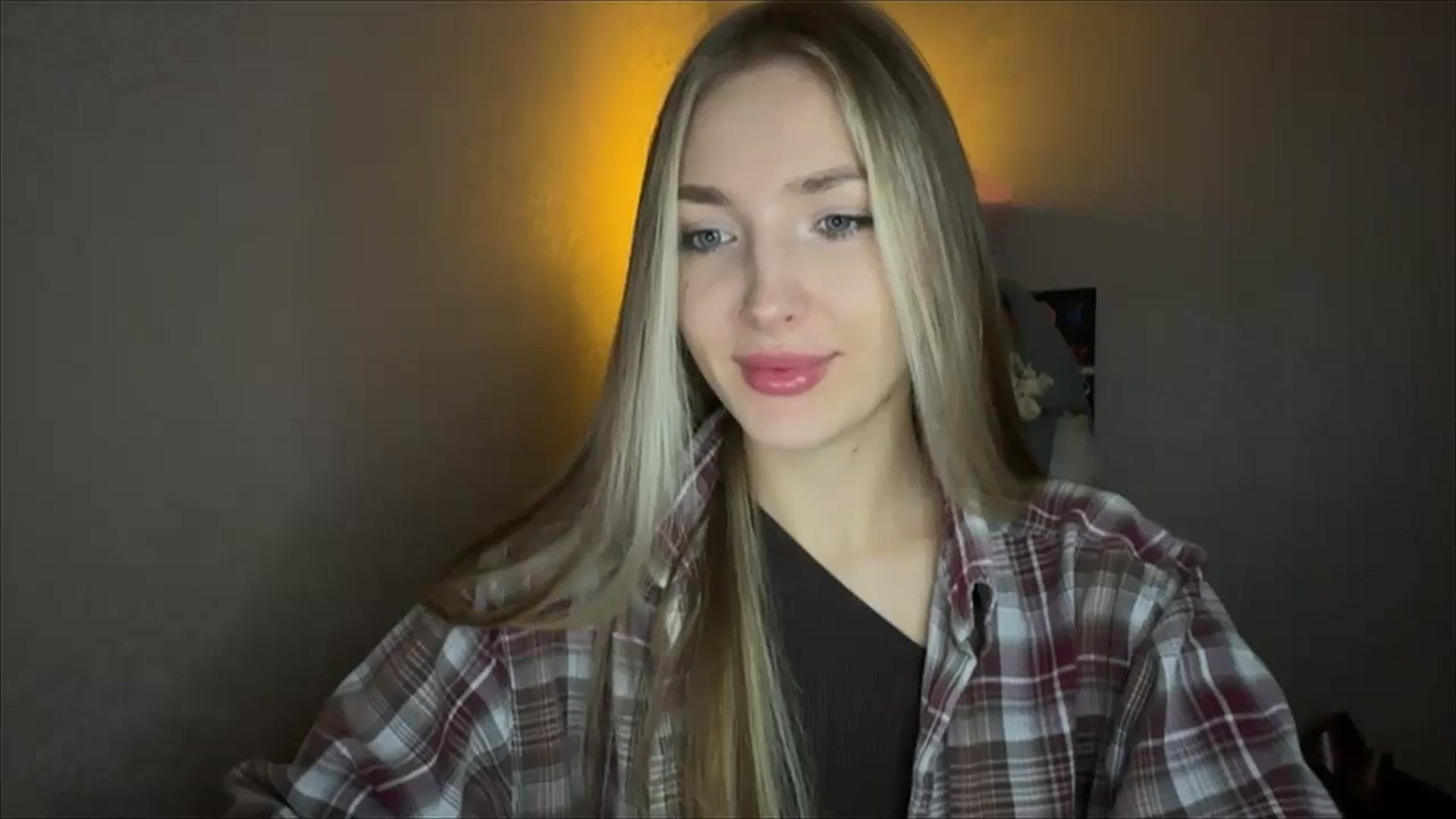 Gallery image thumbnail from My_Diana's myfreecams stream on, 11/08/2024, 14:26 image 20 of 20