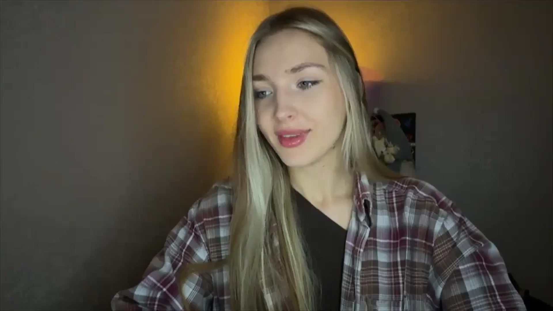 Gallery image thumbnail from My_Diana's myfreecams stream on, 11/08/2024, 14:26 image 9 of 20