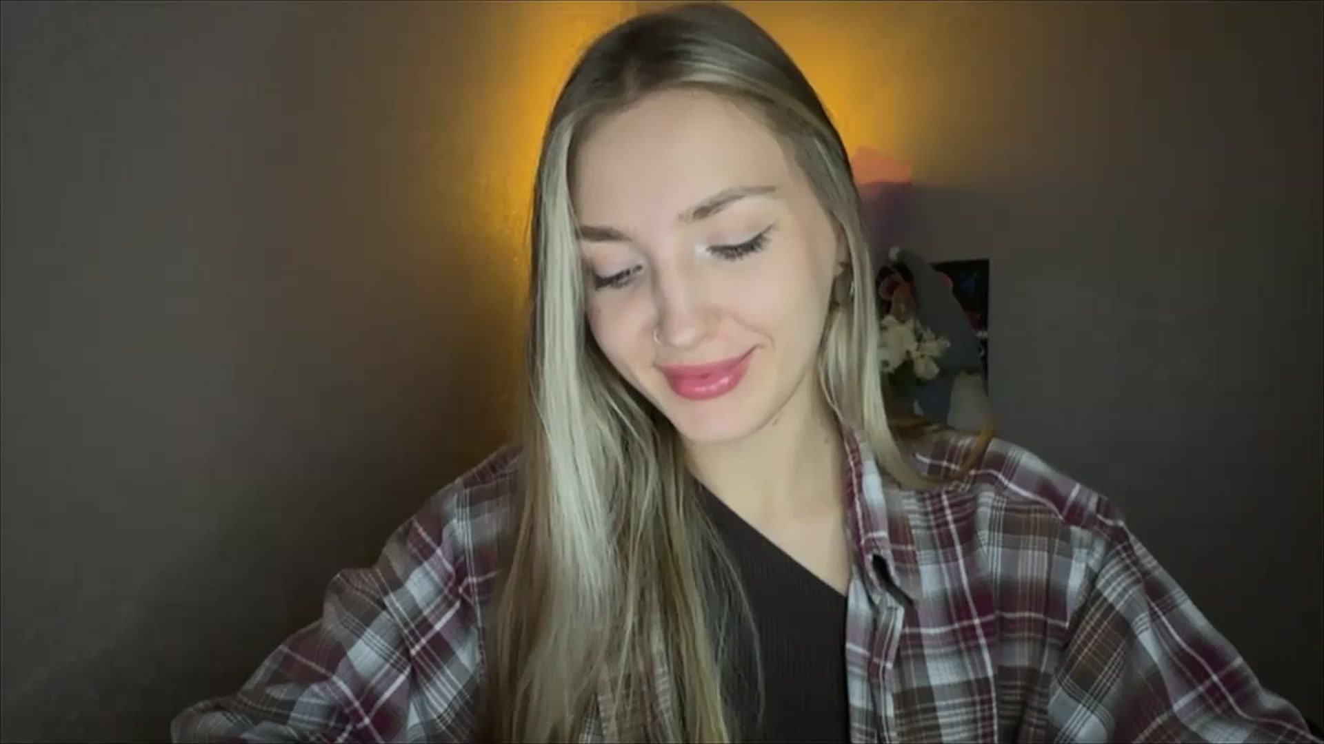 Gallery image thumbnail from My_Diana's myfreecams stream on, 11/08/2024, 15:04 image 20 of 20