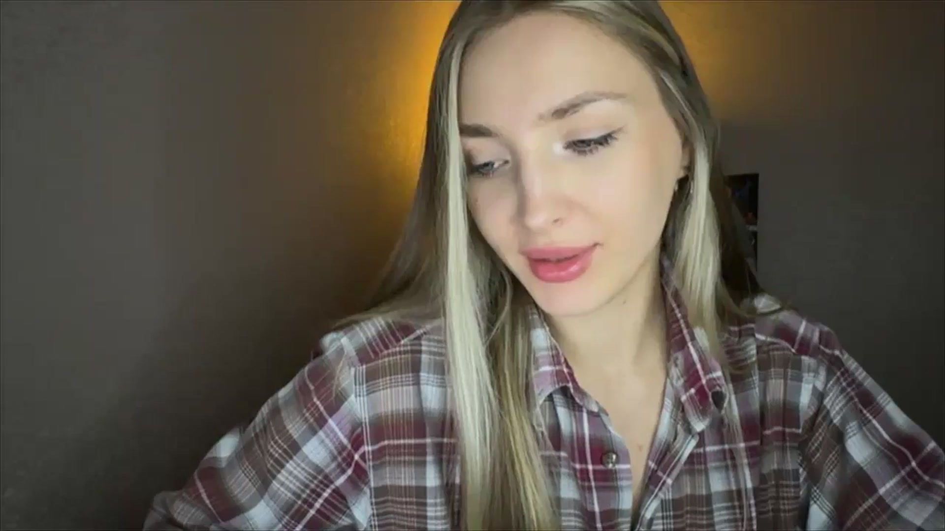Gallery image thumbnail from My_Diana's myfreecams stream on, 11/08/2024, 16:03 image 12 of 20