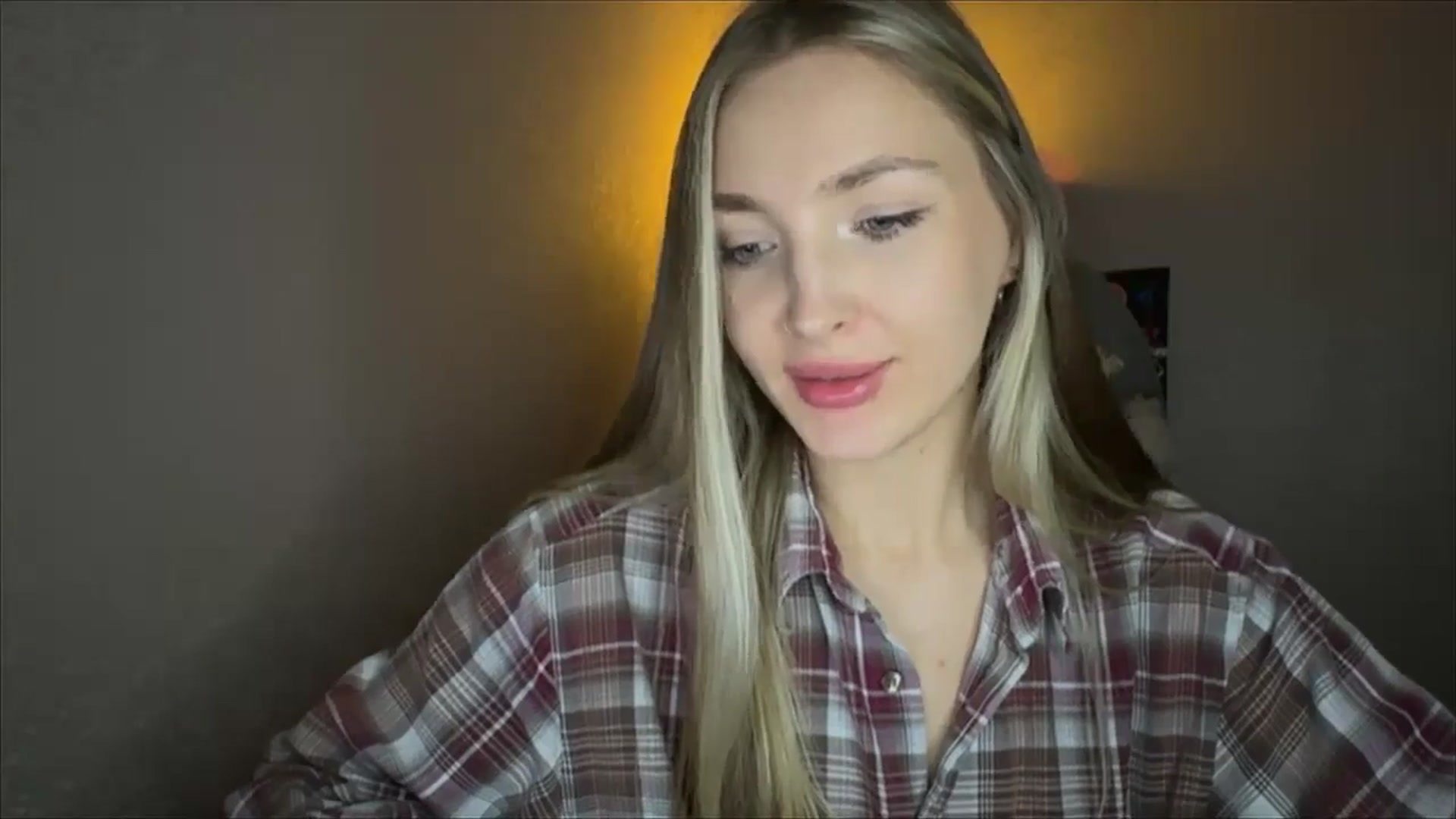 Gallery image thumbnail from My_Diana's myfreecams stream on, 11/08/2024, 16:03 image 13 of 20