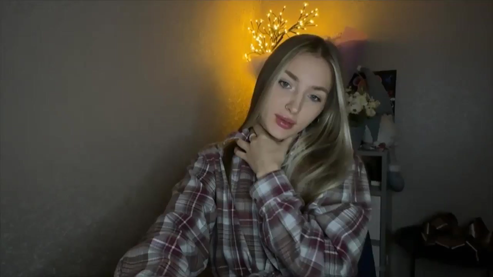 Gallery image thumbnail from My_Diana's myfreecams stream on, 11/08/2024, 16:03 image 6 of 20