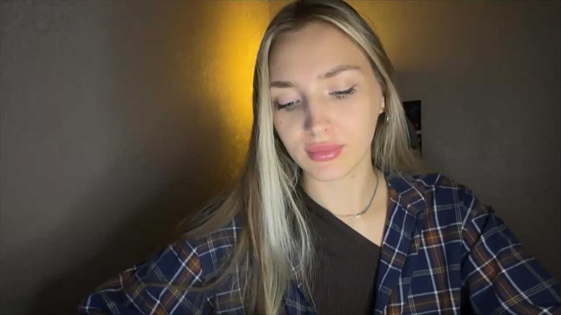 Gallery image thumbnail from My_Diana's myfreecams stream on, 11/09/2024, 24:23 image 6 of 20