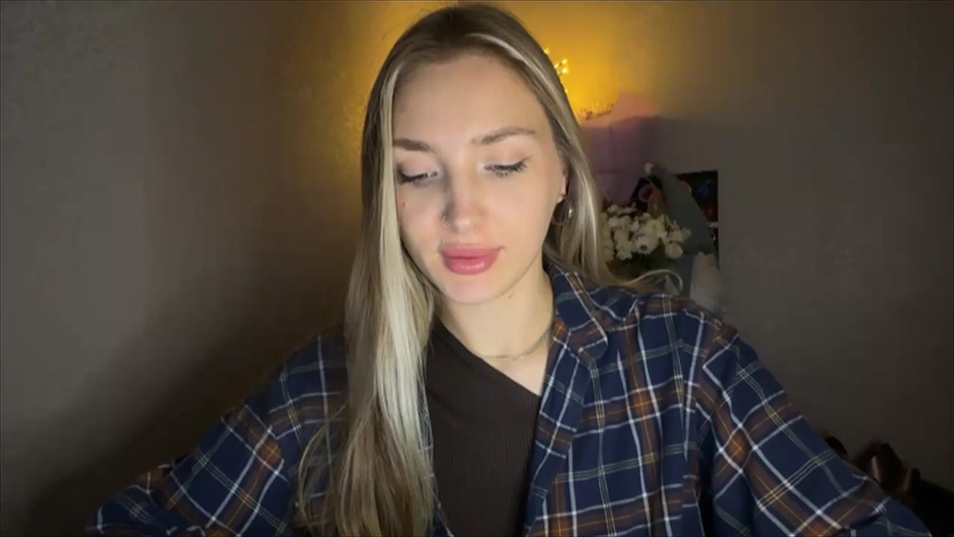 Gallery image thumbnail from My_Diana's myfreecams stream on, 11/09/2024, 24:23 image 20 of 20
