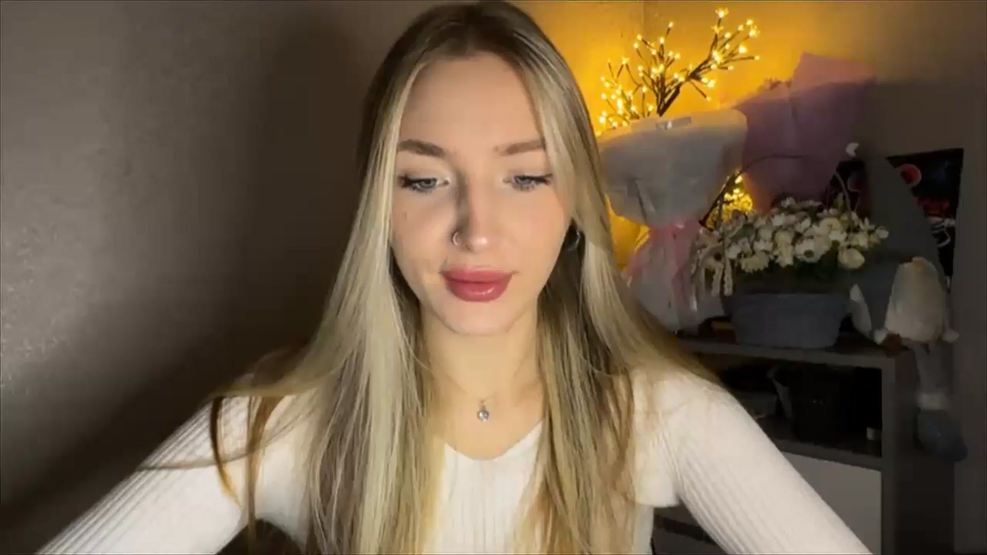 Gallery image thumbnail from My_Diana's myfreecams stream on, 11/09/2024, 13:53 image 11 of 20