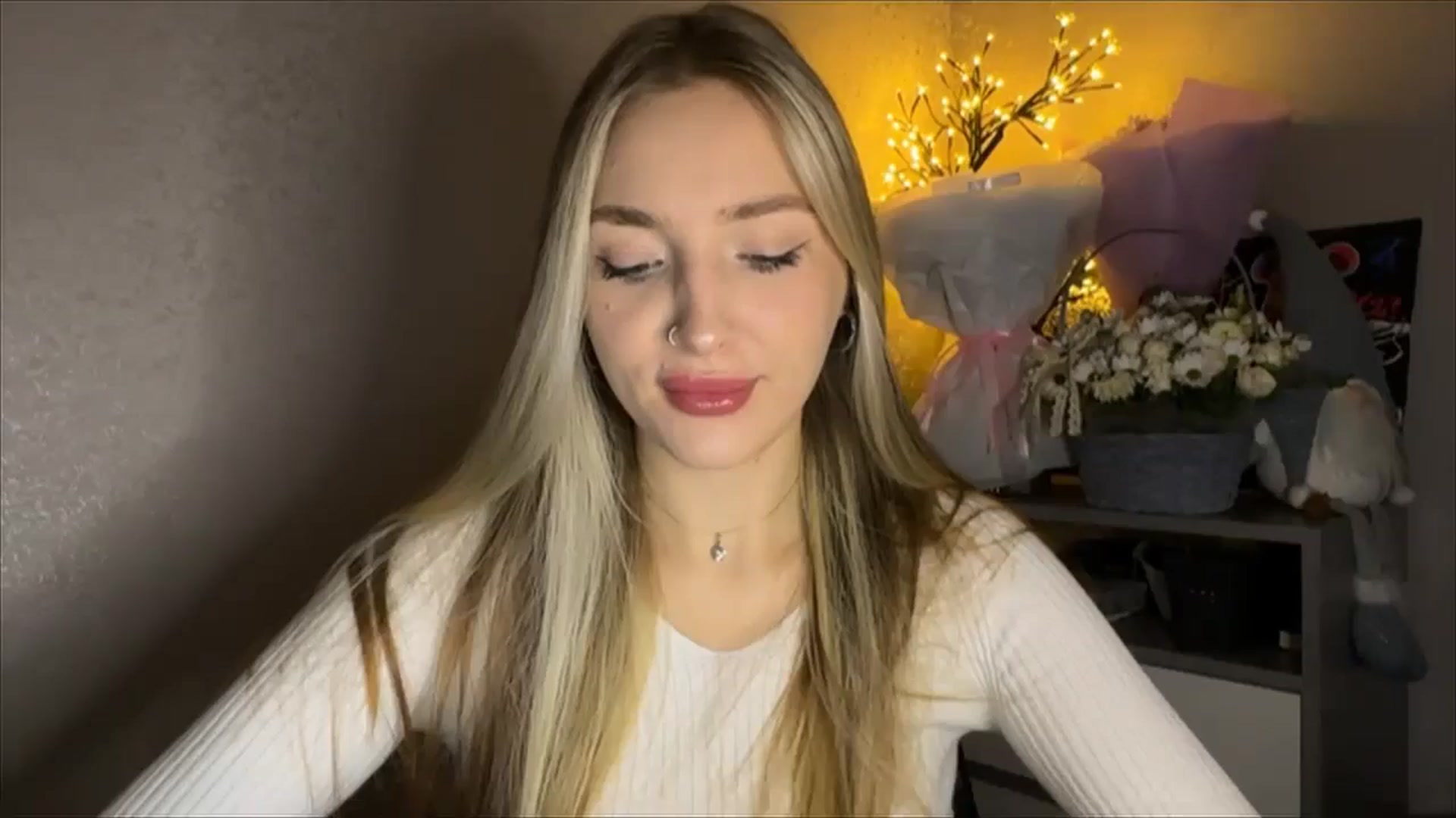 Gallery image thumbnail from My_Diana's myfreecams stream on, 11/09/2024, 13:53 image 10 of 20